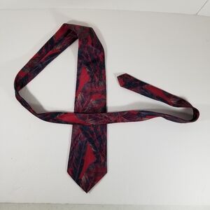 Bellagio Men's Neck Tie 3 3/4 Inches Wide x 57 Inches Long Red Green USA